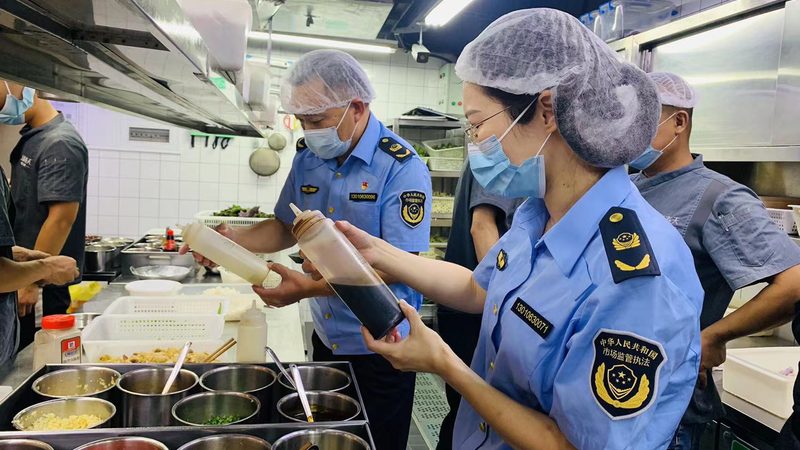 硬糖包装机与软糖包装机：如何区分两者差异**