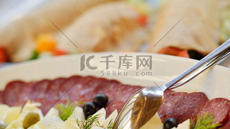 团餐食材配送代理，如何选择合适报价单？**